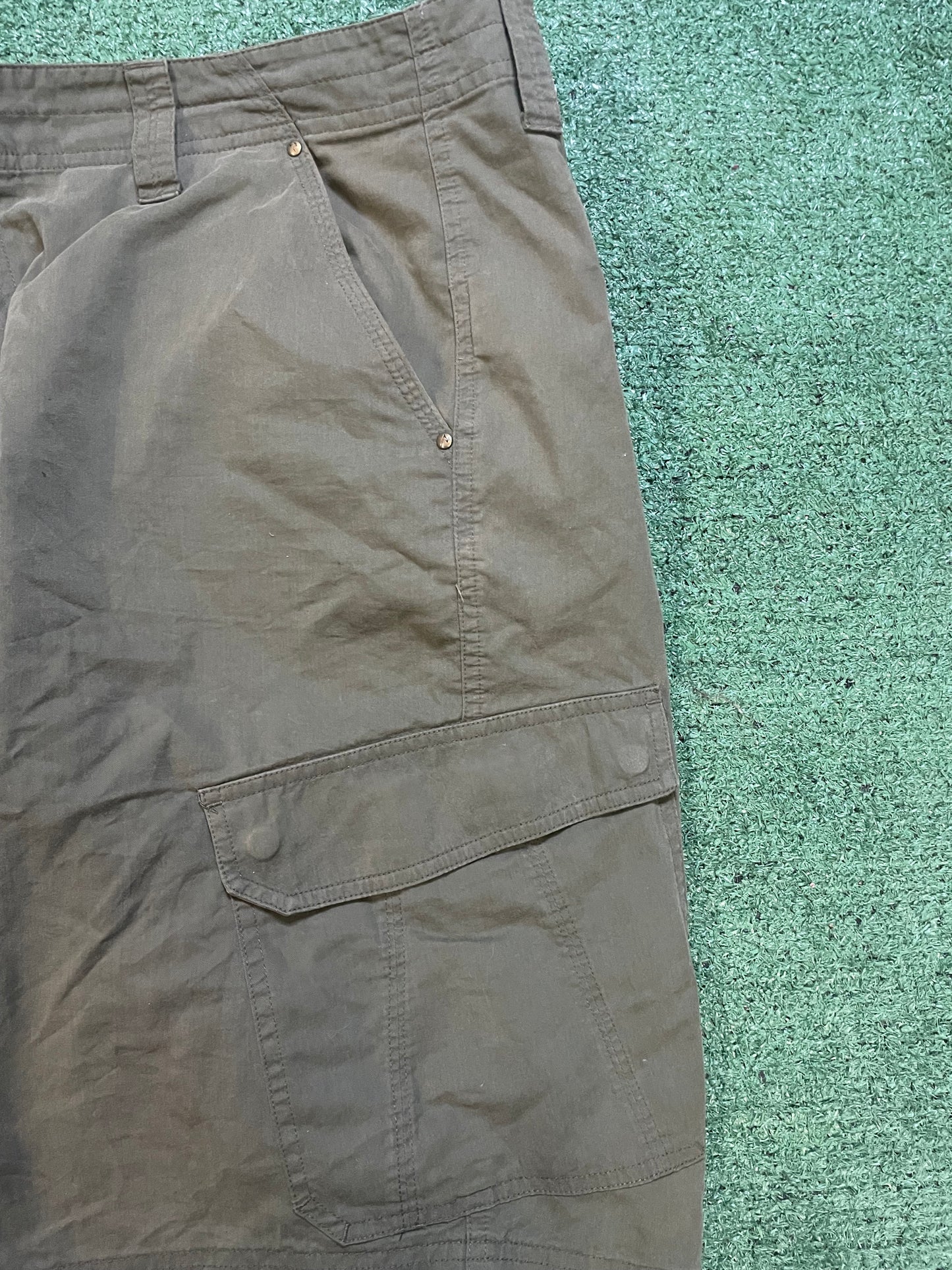 Marmot olive cargo shorts