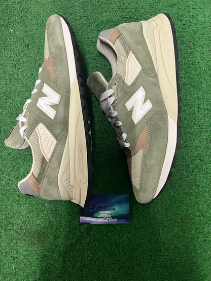 New balance 998 Made in USA olive incense size 10.5men/12women