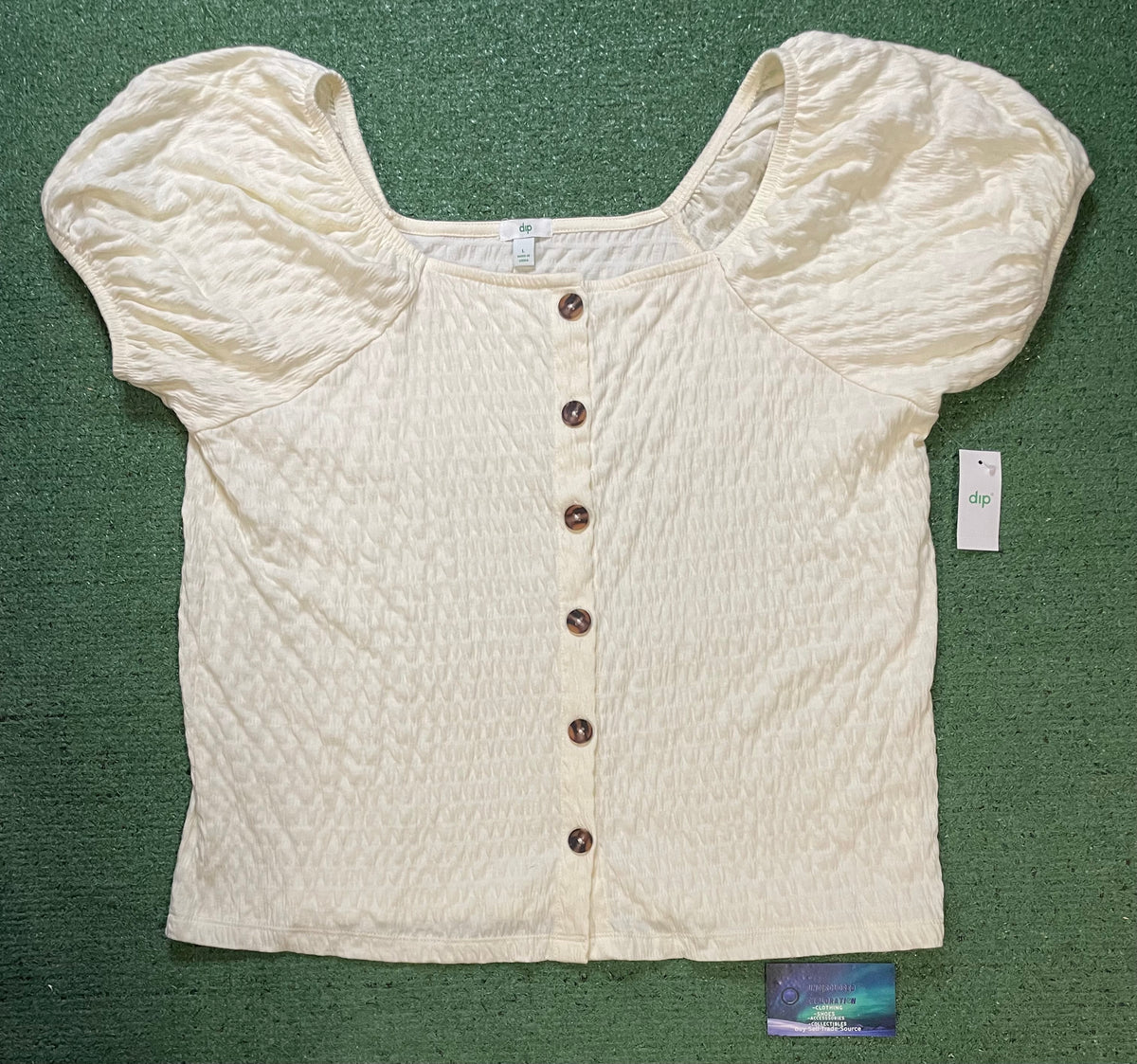 dip cream button short sleeve