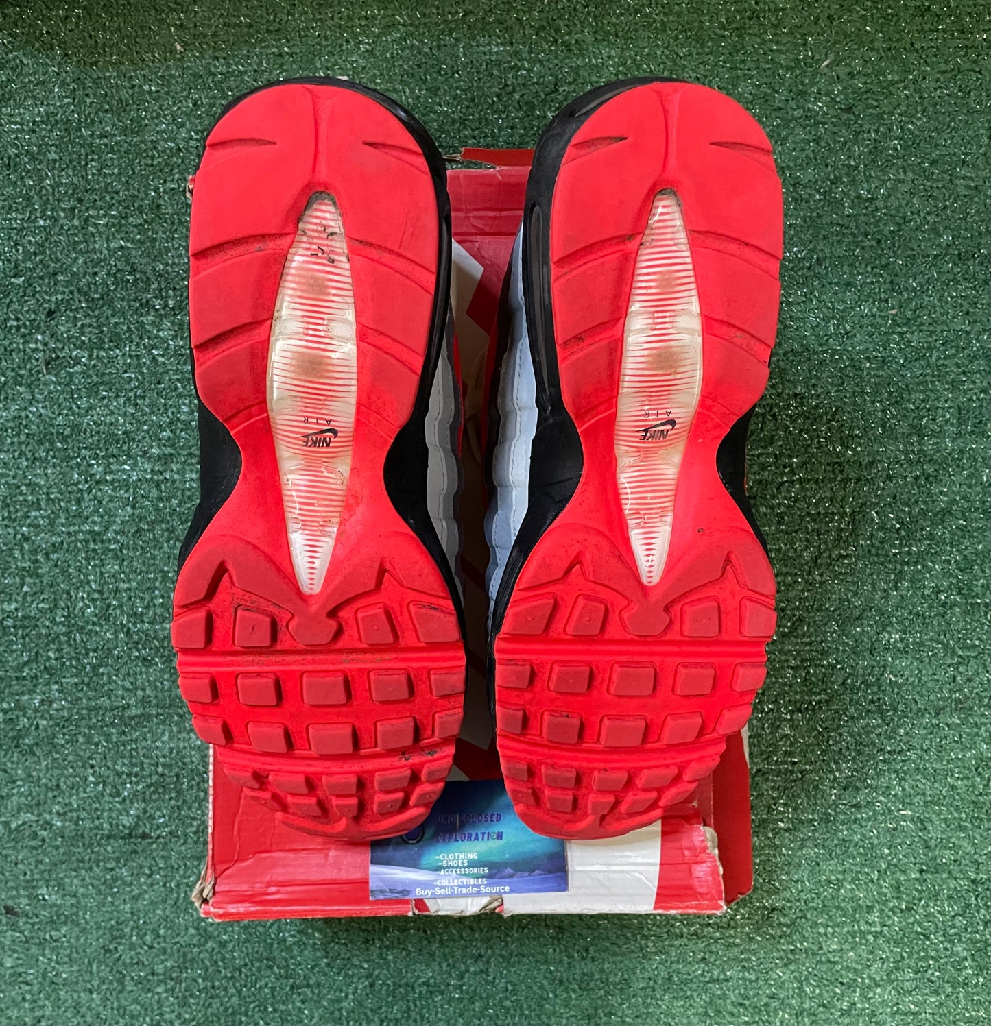 Nike Air Max 95 bright crimson comet size 10men/11.5women