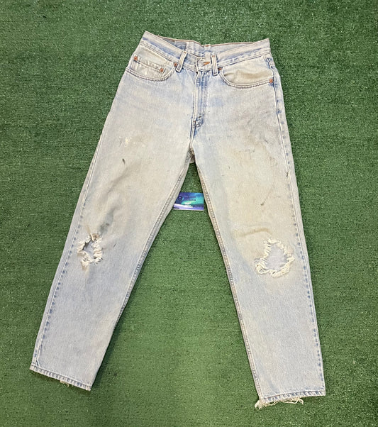 Vintage Levi 550 light wash jeans