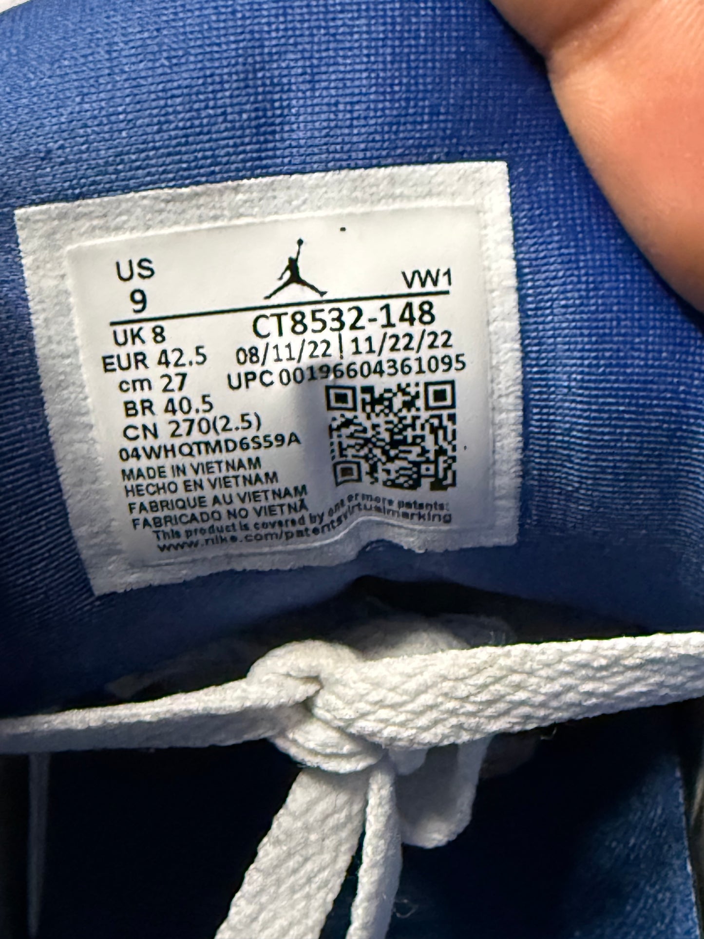 Jordan 3 Wizards 9 Men/10.5 Women “Preowned”