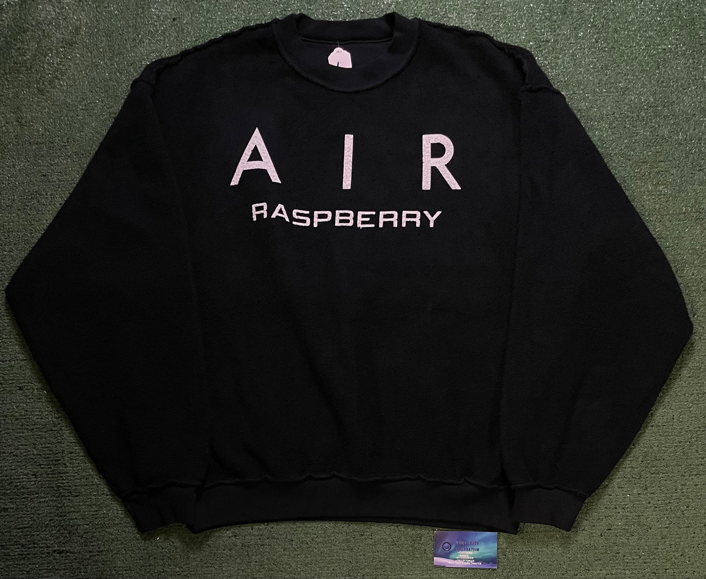 GV Gallery raspberry hills Air Raspberry inside out black crewneck