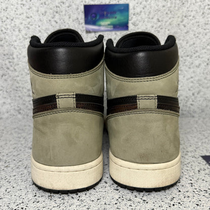Jordan 1 Shadow Patina 10.5 Men/12 Women “Preowned”