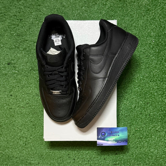 Nike Air Force 1 Low Black 8 Men/9.5 Women “Preowned”