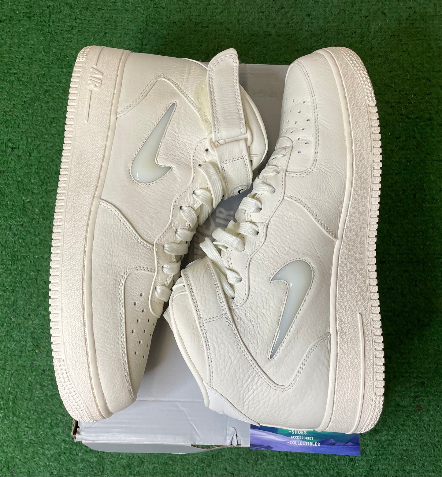 Air Force 1 mid premium Jewel size 10.5men/12women