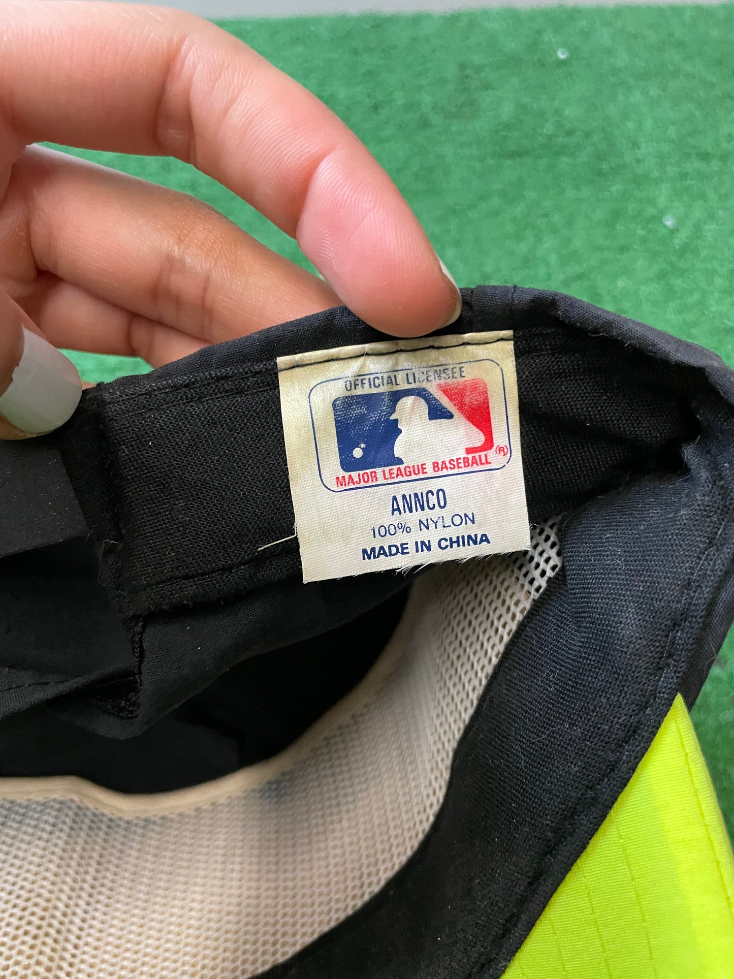 Vintage 1990s chicago white Sox hat