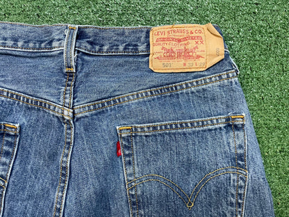 Vintage Levi 501 blue jeans