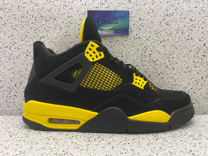 Jordan 4 Thunder 12 Men/13.5 Women “Preowned”