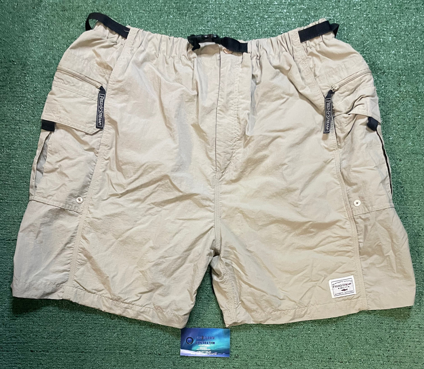 Field & Stream beige cargo shorts