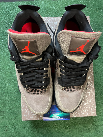 Jordan 4 taupe haze size 10.5men/12women