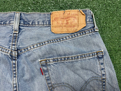 Vintage Levi’s 501 light wash jeans