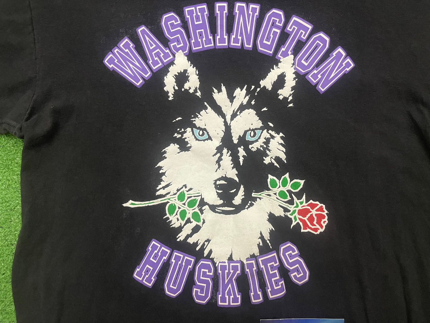 Vintage University Of Washington Huskies Shirt Medium