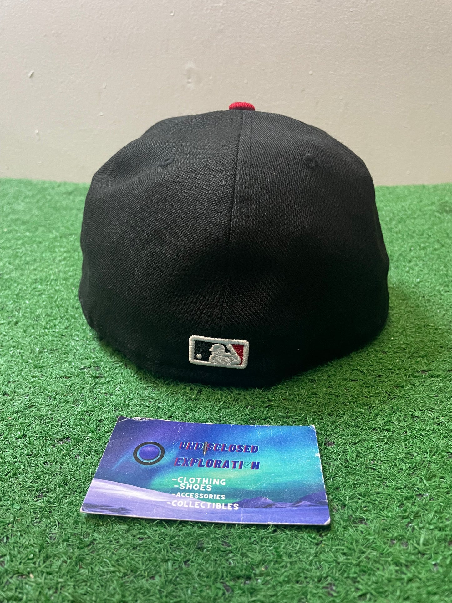 Cincinnati Reds black and red fitted hat