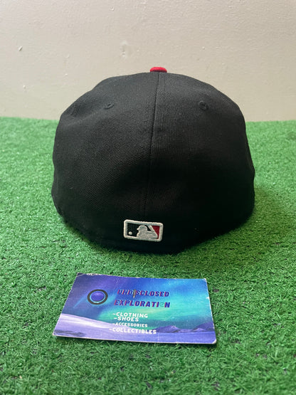 Cincinnati Reds black and red fitted hat