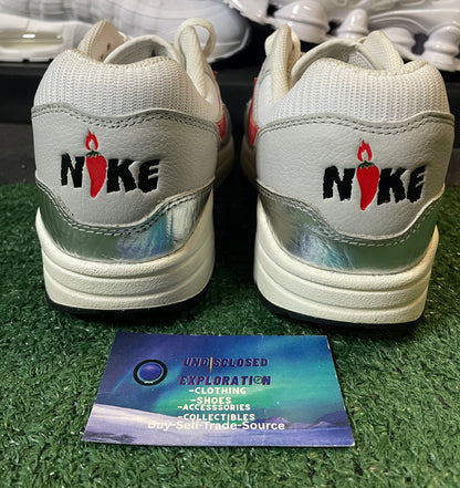 Nike Air Max 1 premium hot sauce size 10men/11.5women