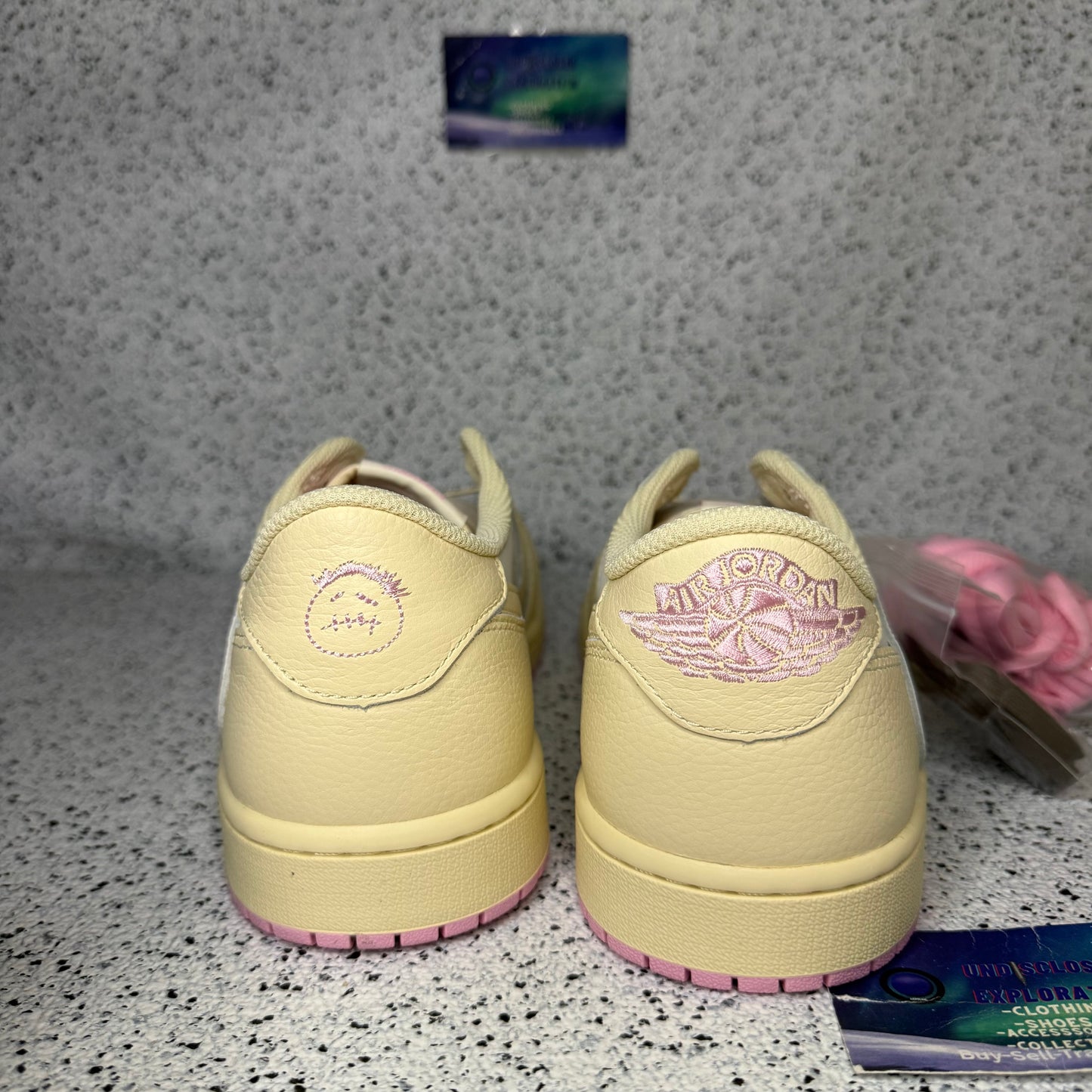 Jordan 1 Low Travis Scott Shy Pink