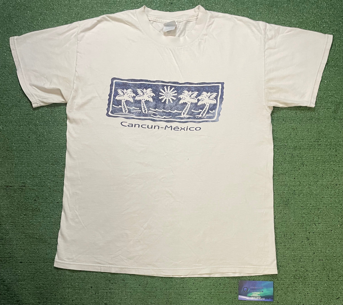 Vintage 1990s Cancun Mexico tee