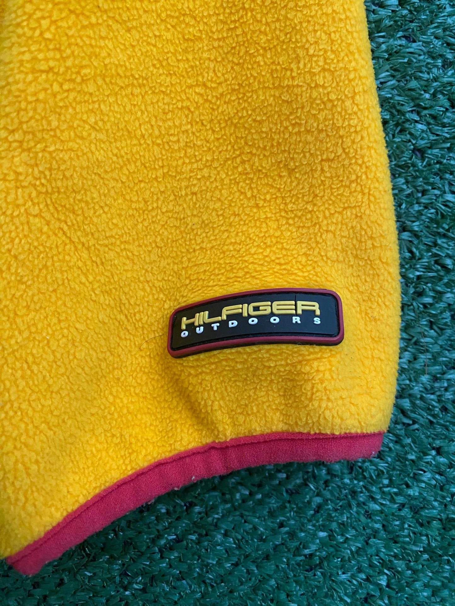 Vintage Tommy Hilfiger outdoors quarter zip sweater