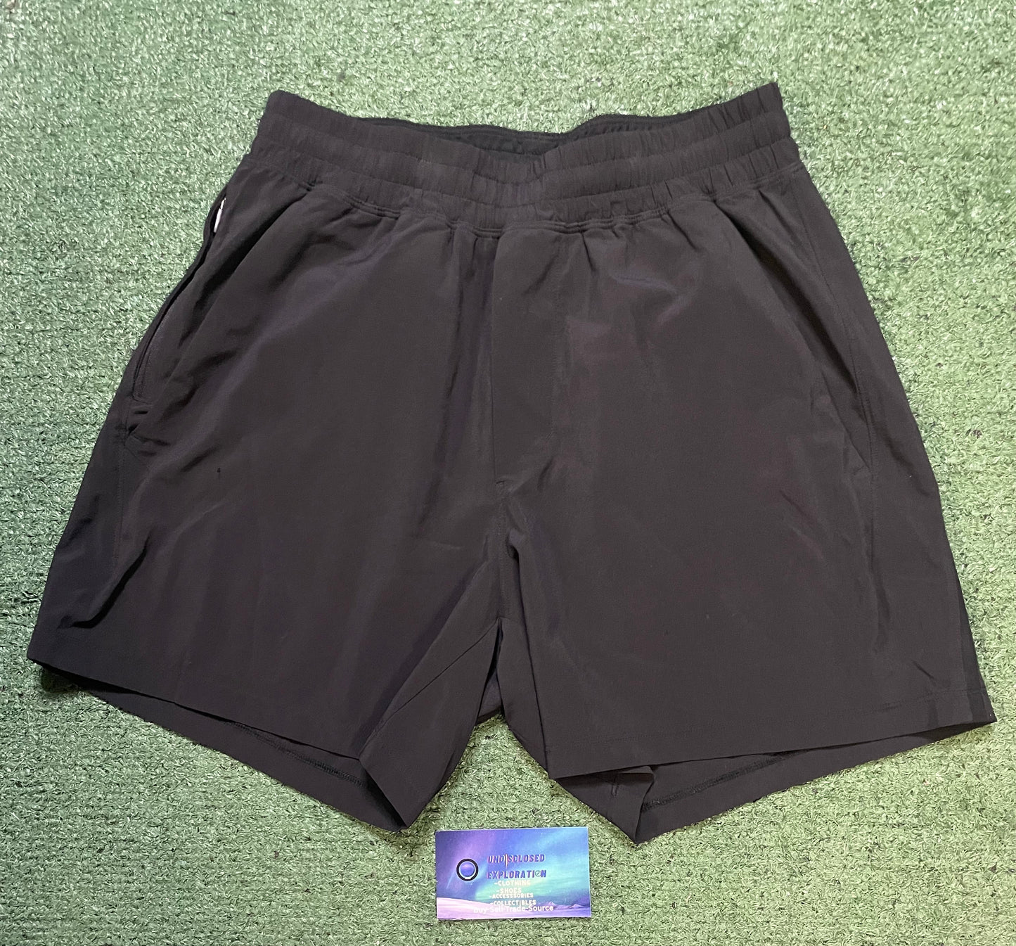 Lululemon black pacer breaker shorts