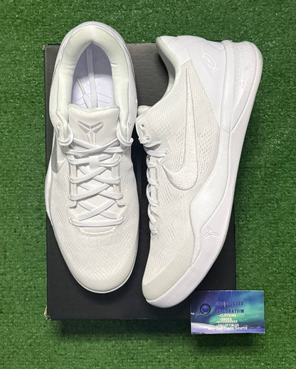 Kobe 8 Halo 11.5 Men/13 Women “Preowned”