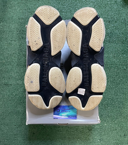 Balenciaga triple S beige size 8men/9.5women(EU 41)