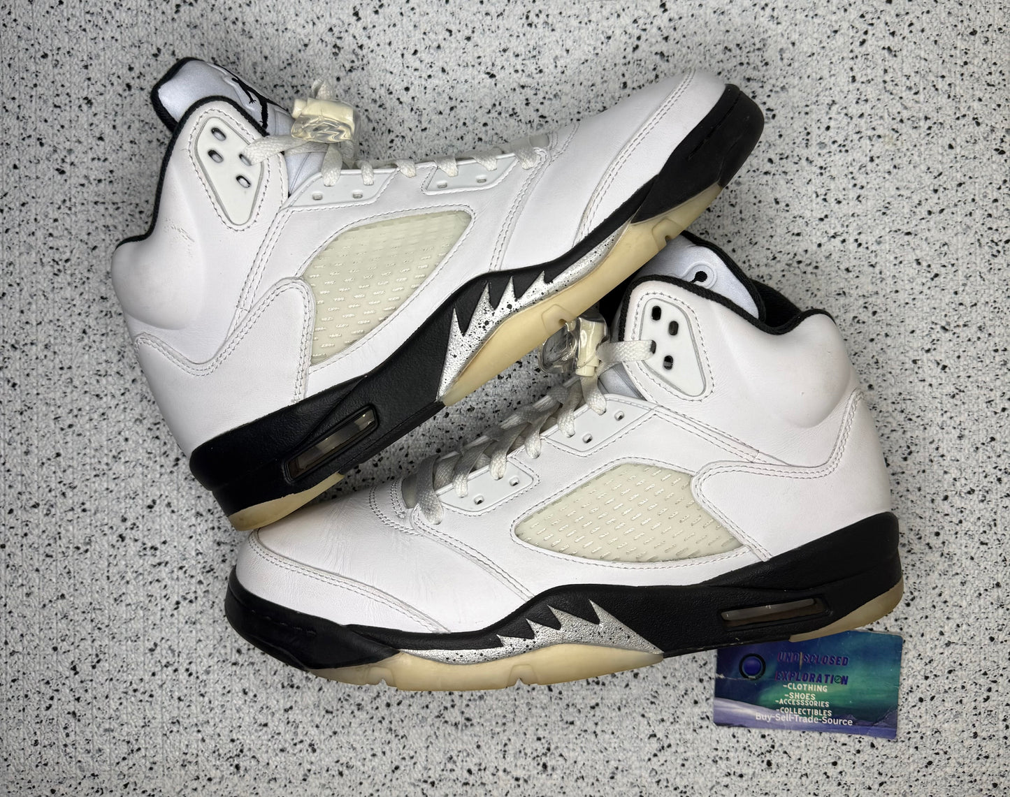 Jordan 5 Reverse Metallic 9.5 Men/11 Women “Preowned”