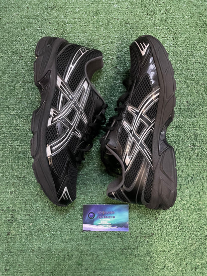 ASICS Gel 1130 black pure silver size 9.5men/11women
