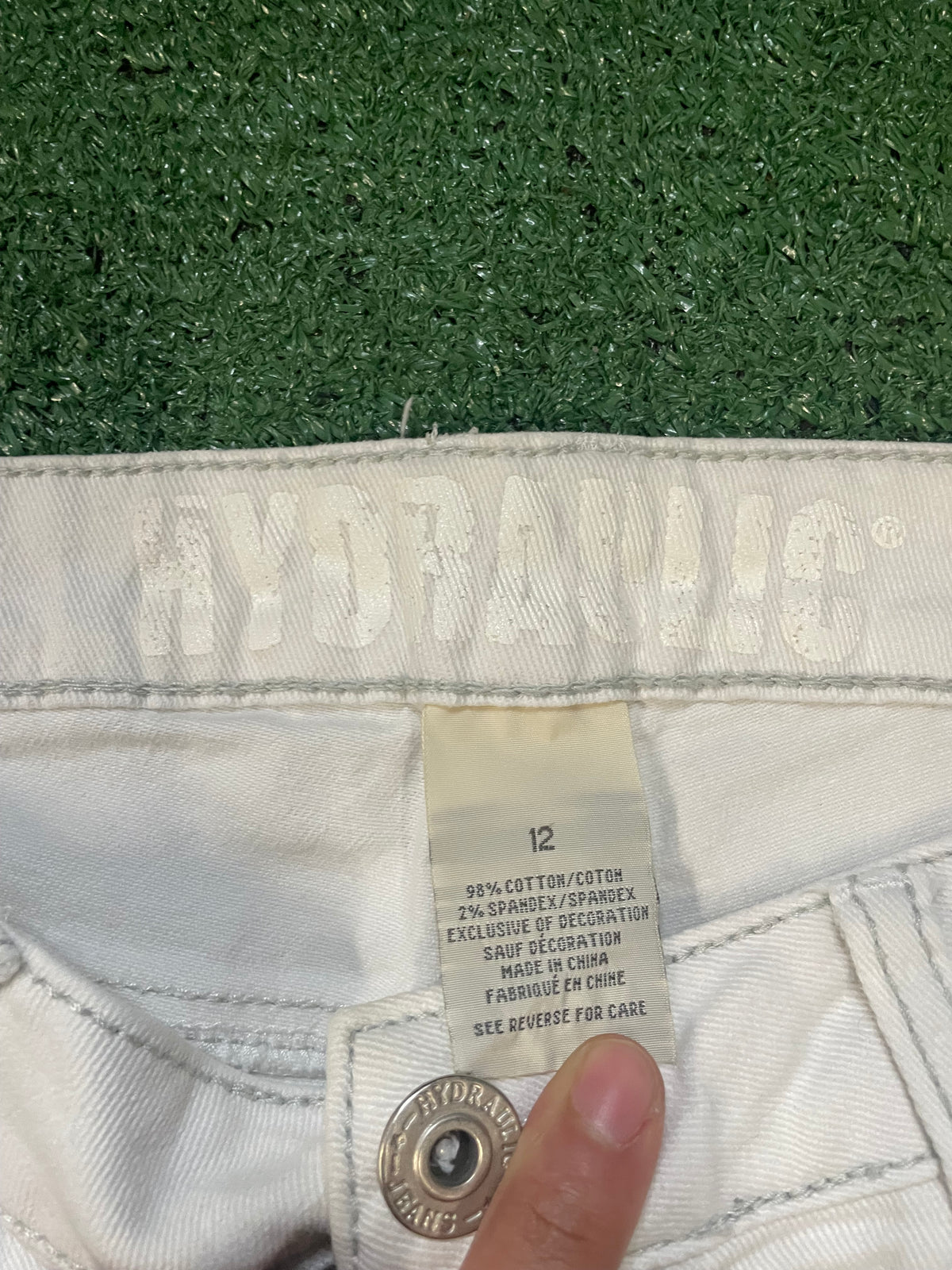 Hydraulic white jeans