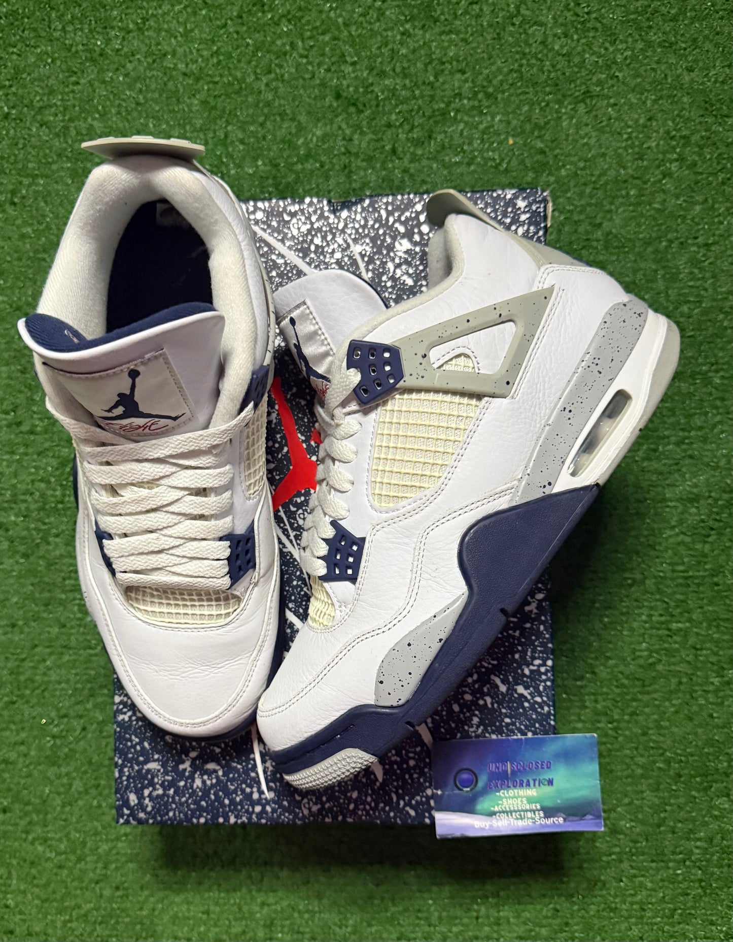 Jordan 4 Midnight Navy 9 Men/10.5 Women “Preowned”