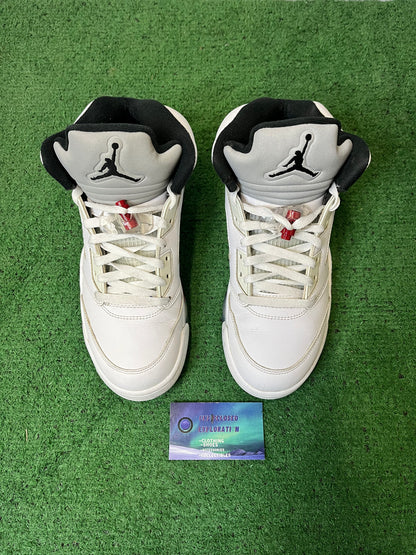 Jordan 5 Supreme white size 8.5men/10women