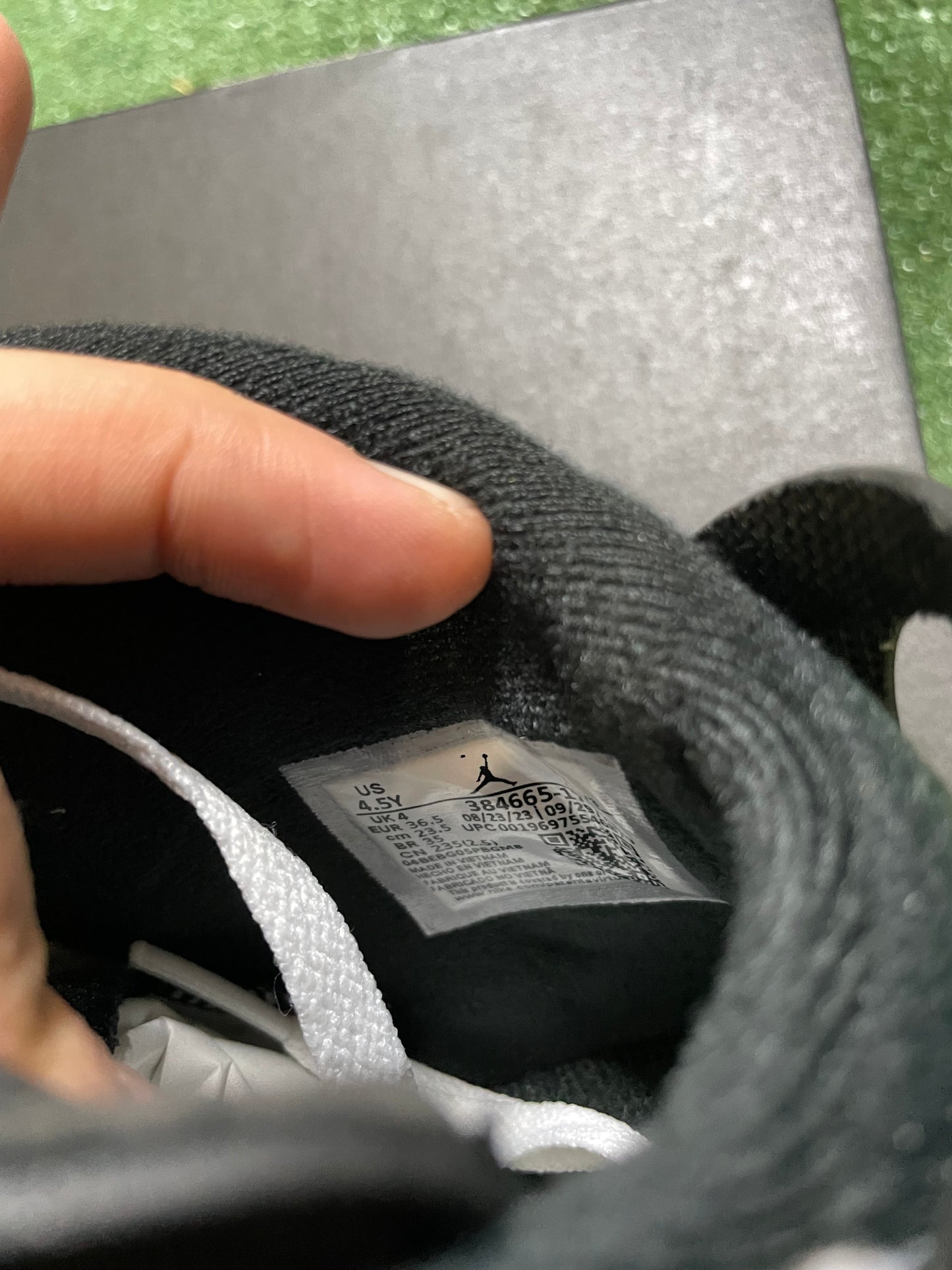 Air Jordan 6 Retro yellow ochre