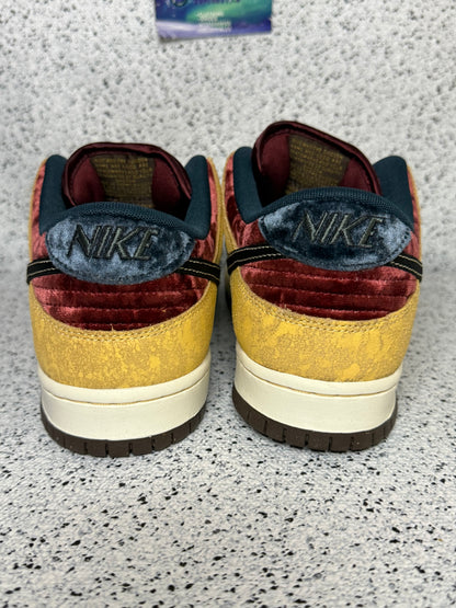Nike Dunk SB Low City Of Cinema 10.5 Men/12 Women “Preowned”