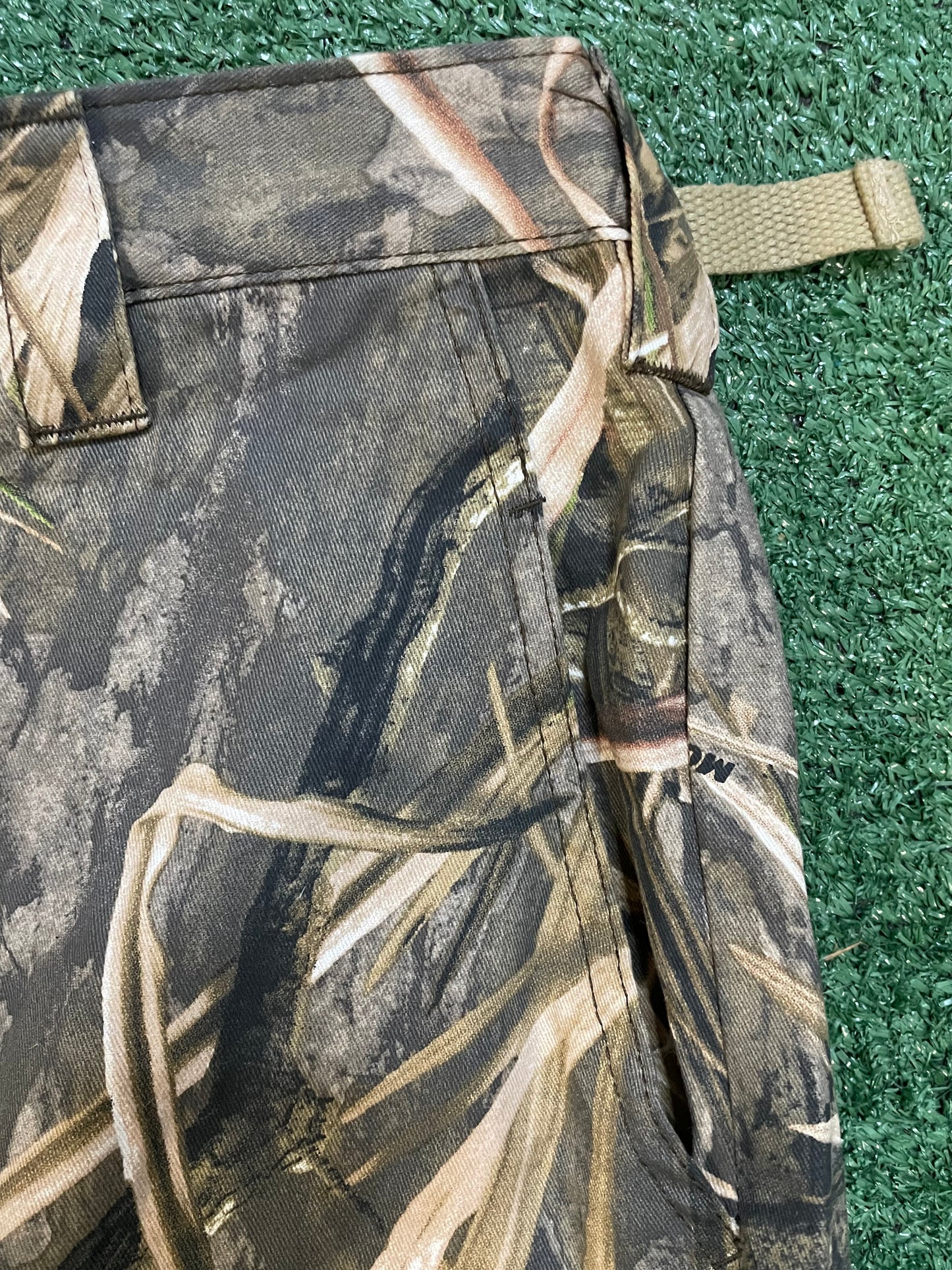 Vintage mossy oaks camo cargo pants