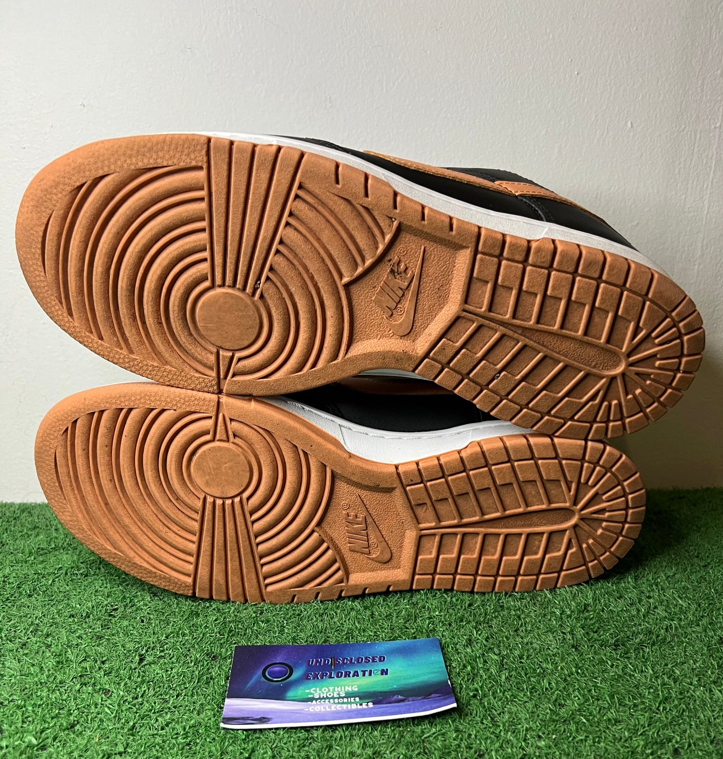 Nike Dunk low black amber brown size 9men/10.5women