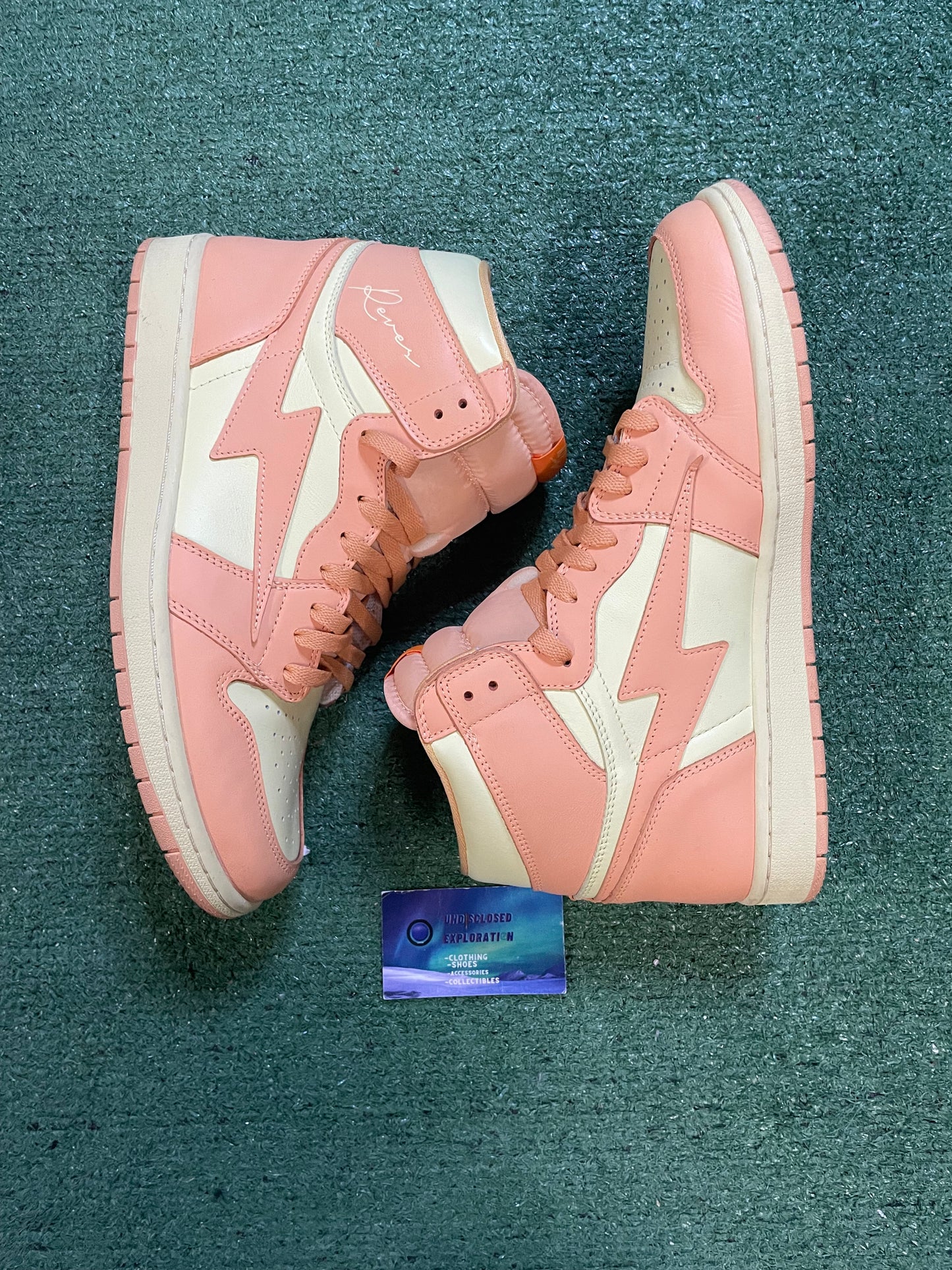 Kool kiy reves peach and cream size 11.5men/13women