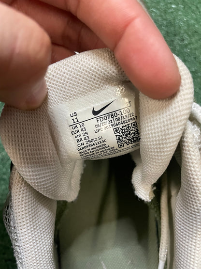 Nike air max 95 white oil green size 11men/12.5women