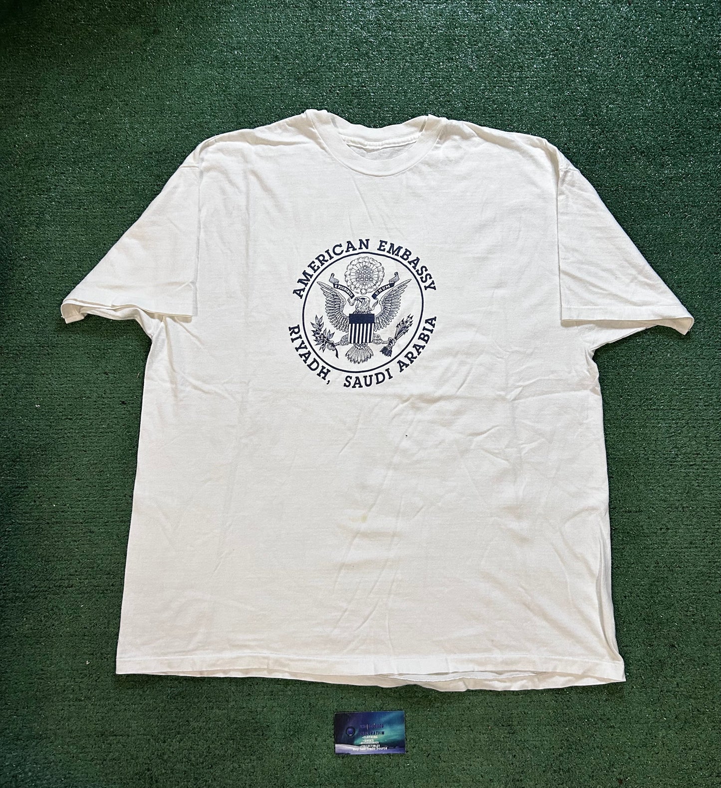 Vintage 1990s Saudi Arabia riydah American embassy tee
