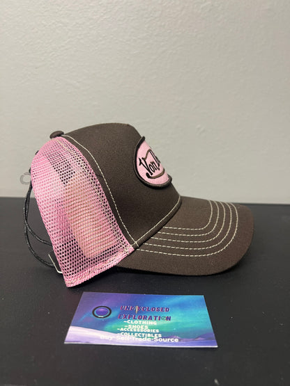 Von Dutch pink and brown hat