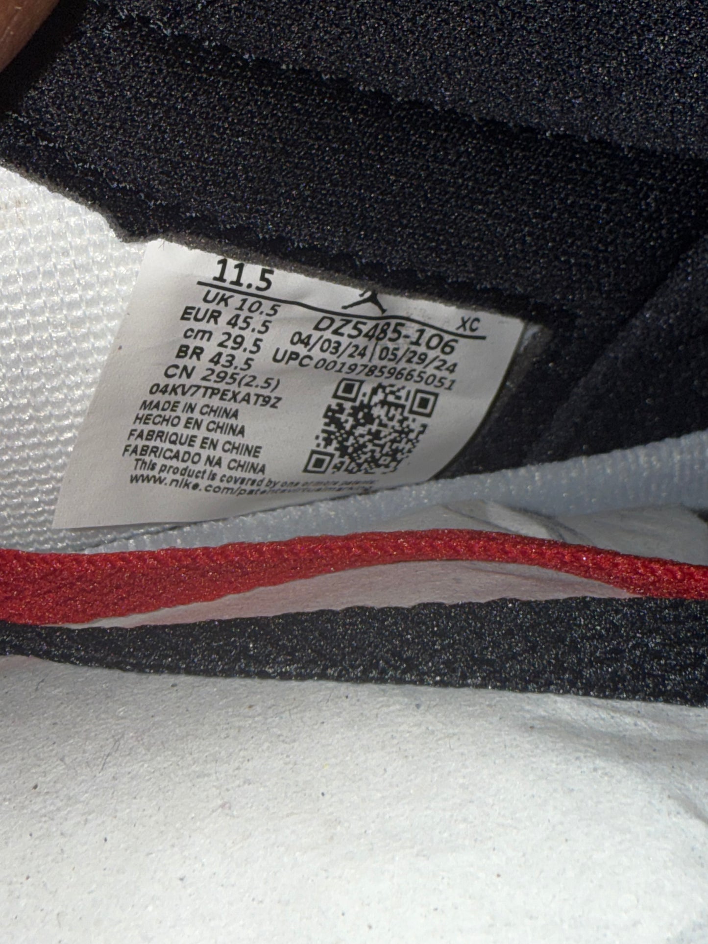 Jordan 1 Black Toe