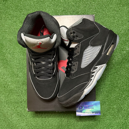 Jordan 5 Black Metallic Reimagined 9.5 Men “Preowned”