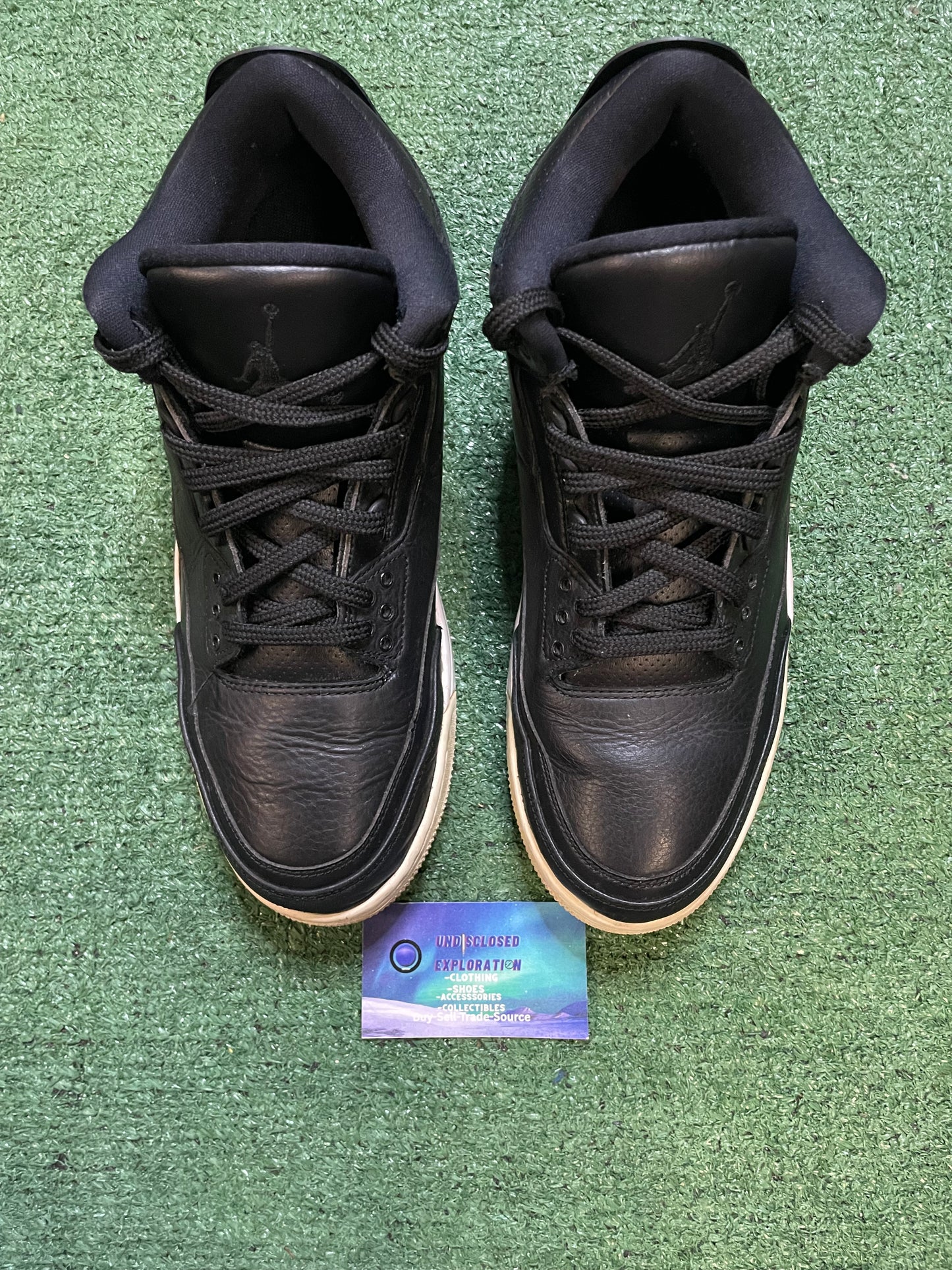 Air Jordan 3 cyber Monday size 11men/12.5women