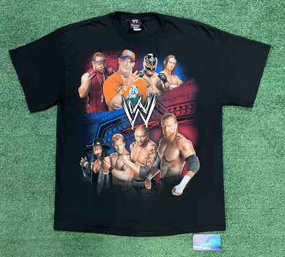 Vintage 2000s WWE smackdown vs raw tee