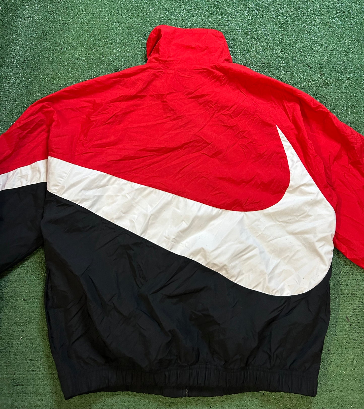 Nike swoosh black white red windbreaker jacket