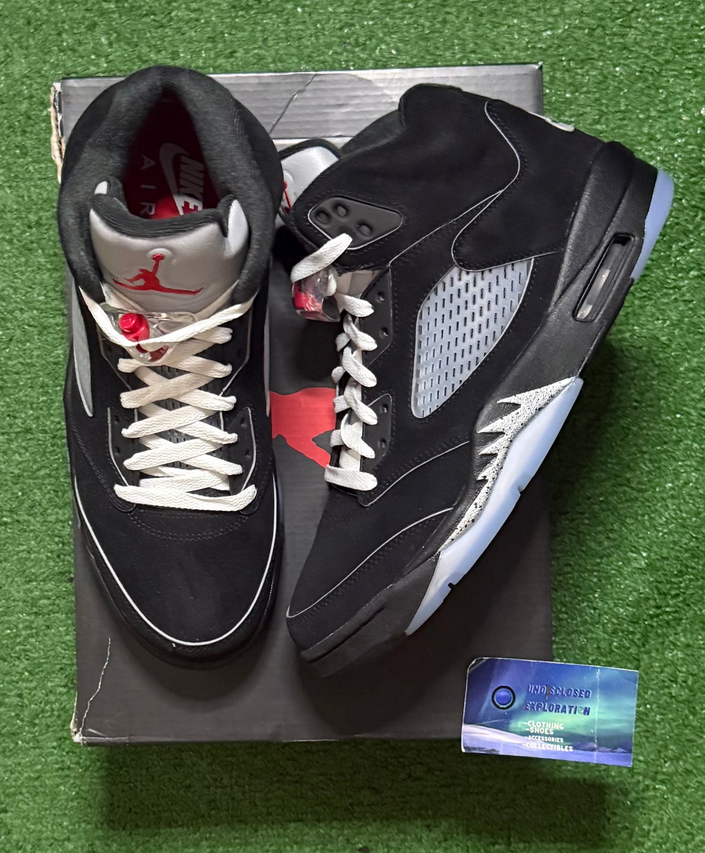 Jordan 5 Metallic Reimagined 10 Men/11.5 Women “Preowned”