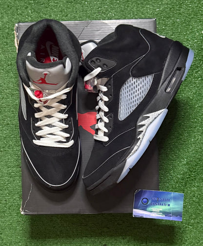 Jordan 5 Metallic Reimagined 10 Men/11.5 Women “Preowned”