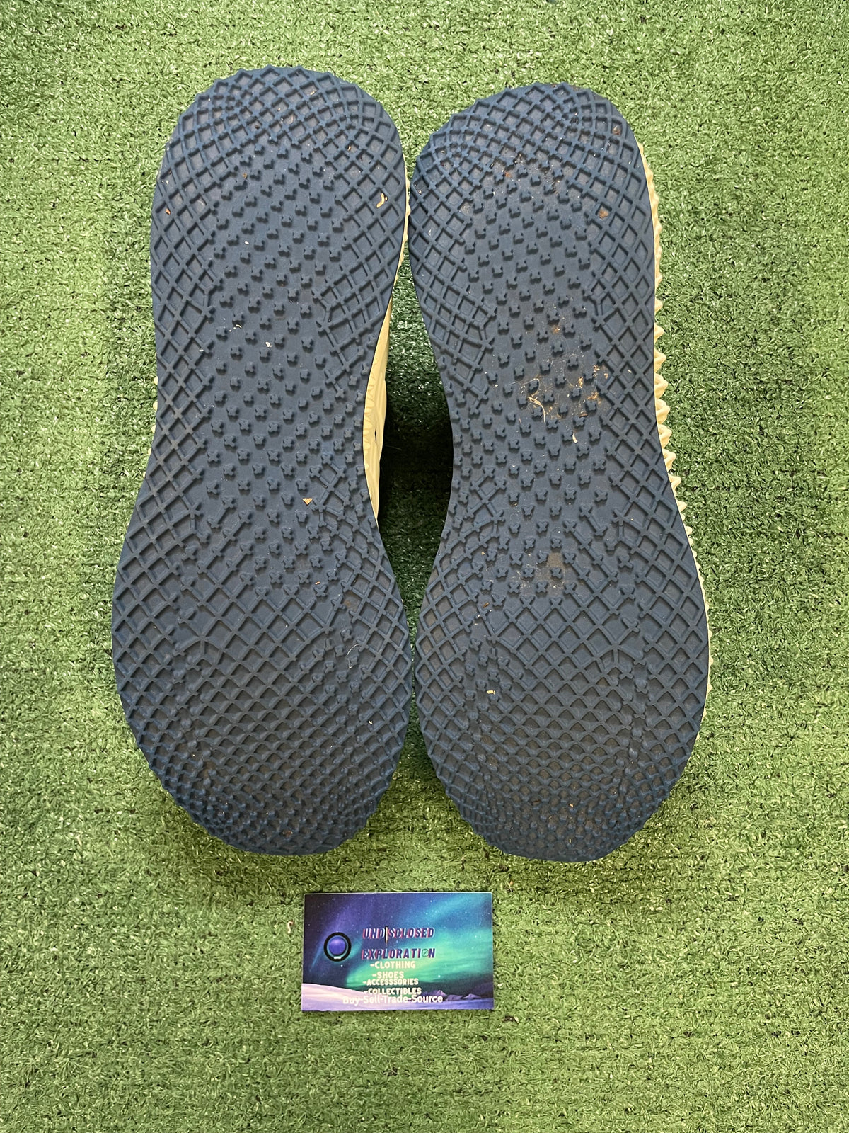Adidas ultraboost packer 4D Size 13men/14.5women