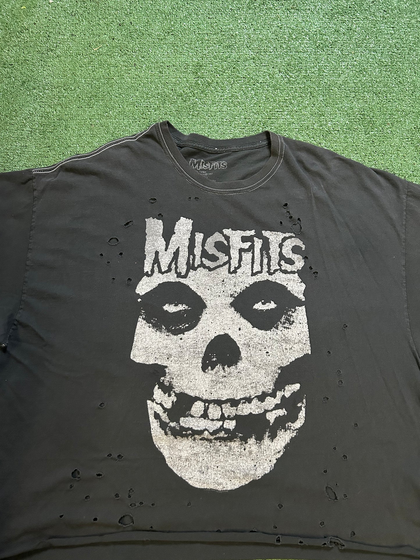 Misfits black distressed tee