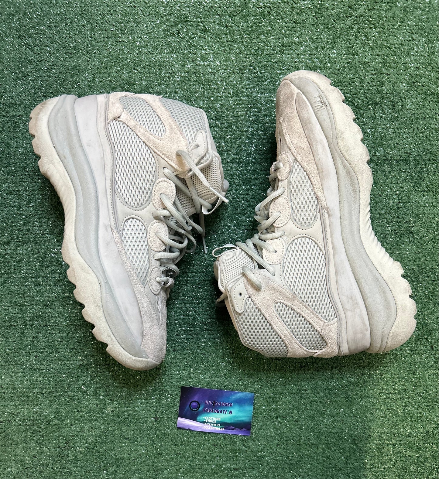 Yeezy desert boot salt size 10.5men/12women