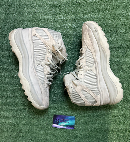 Yeezy desert boot salt size 10.5men/12women
